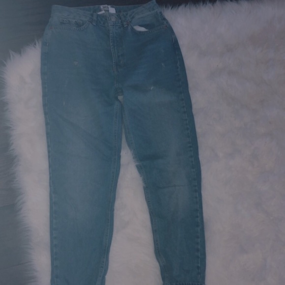 LIKE NEW BDG from urban outfitters mom jeans💙 - Picture 4 of 5